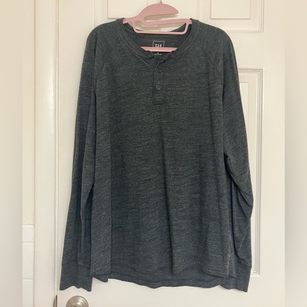 Gap Men’s Charcoal Grey Henley Button Down XL